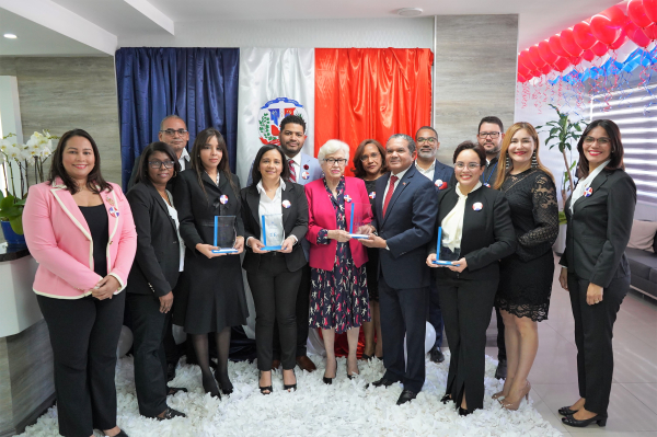 Ética reconoce instituciones ganadoras de la 2da campaña #DominicanaSinCorrupción