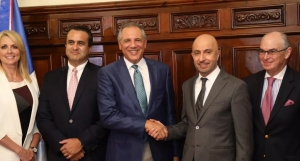 Peralta recibe visita de directivos Organización Mundial de Zonas Francas