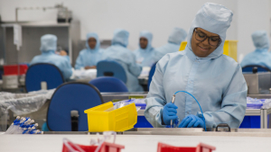Dispositivos médicos lideran las exportaciones de zonas francas